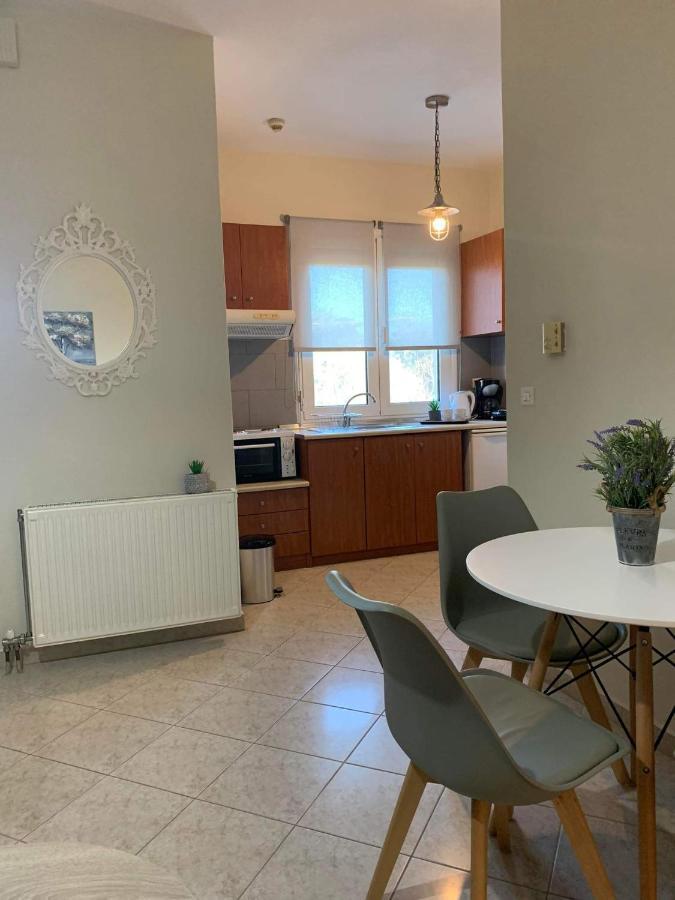 Athinas Apartment 리메나스 외부 사진
